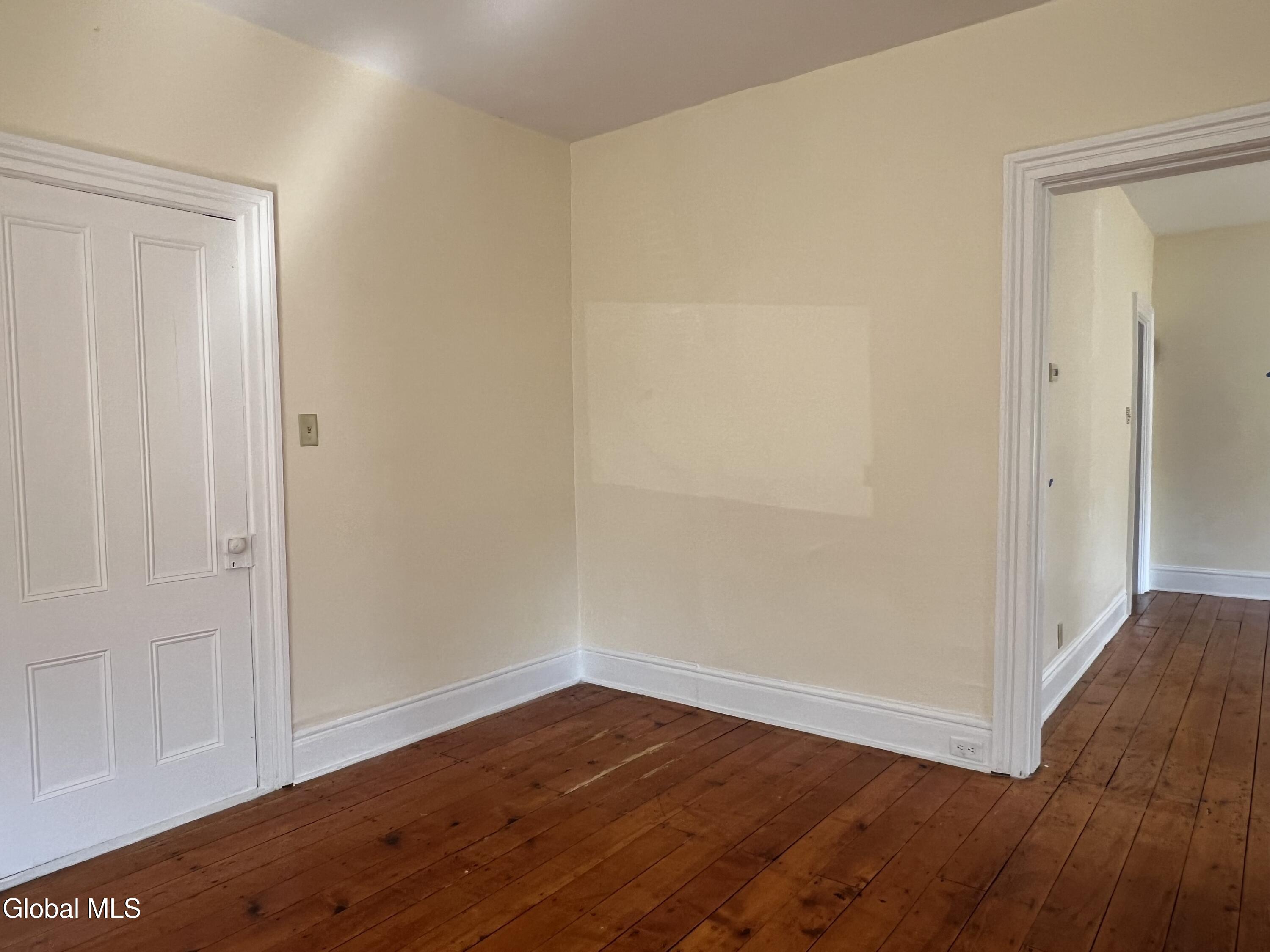 9 N Franklin Street Athens NY 12015