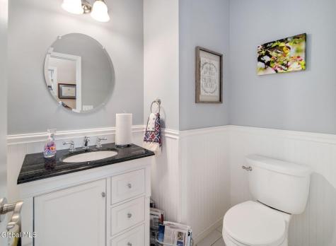 18 Willis Way Malta NY 12020