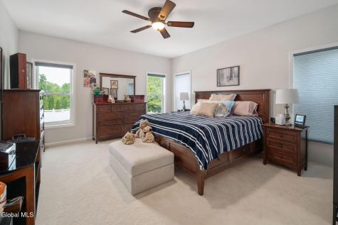 18 Willis Way Malta NY 12020