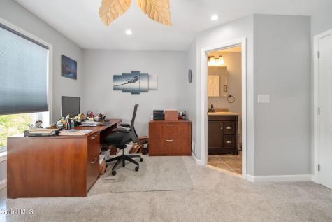 18 Willis Way Malta NY 12020