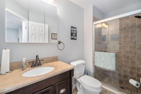 18 Willis Way Malta NY 12020
