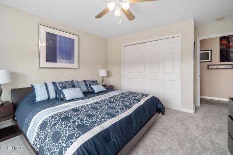 18 Willis Way Malta NY 12020