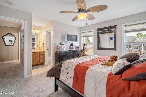 18 Willis Way Malta NY 12020