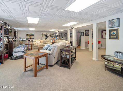 18 Willis Way Malta NY 12020