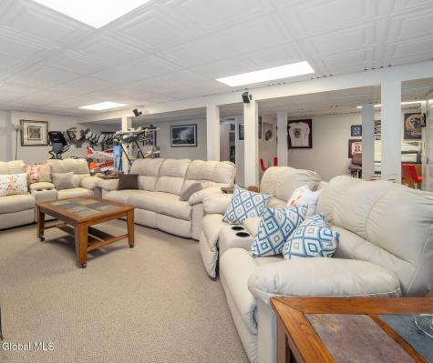 18 Willis Way Malta NY 12020