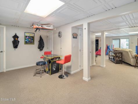 18 Willis Way Malta NY 12020