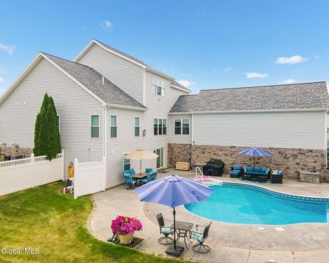 18 Willis Way Malta NY 12020