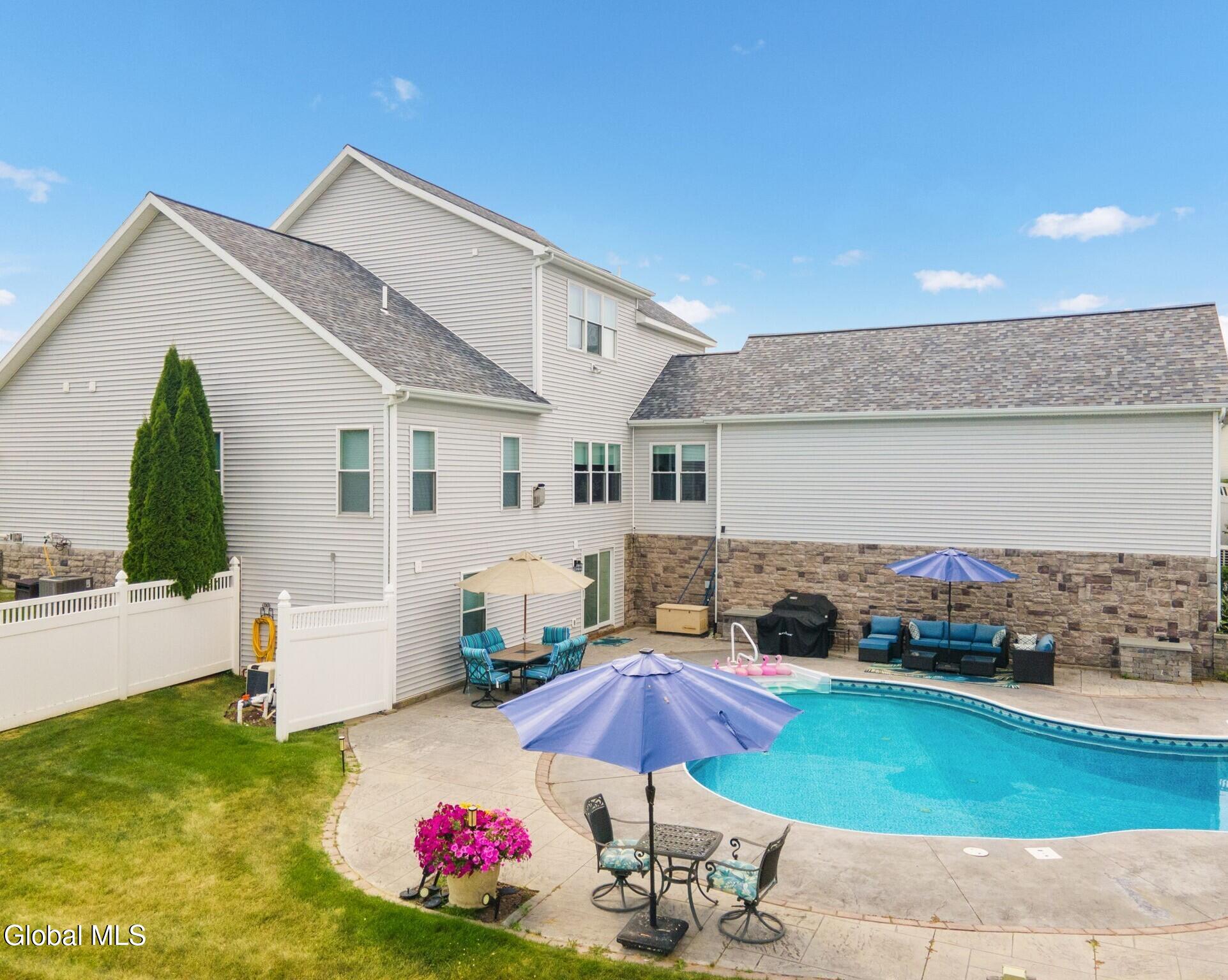 18 Willis Way Malta NY 12020