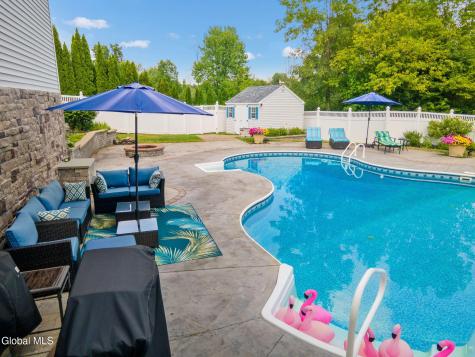 18 Willis Way Malta NY 12020