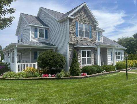 18 Willis Way Malta NY 12020