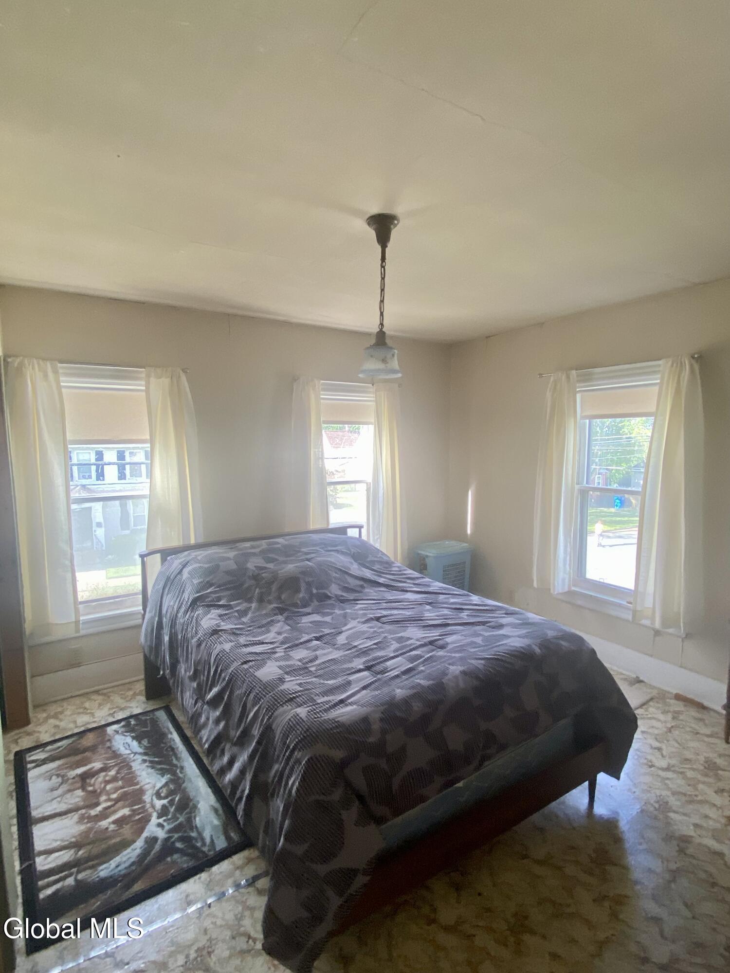 114 E Fourth Avenue Johnstown NY 12095