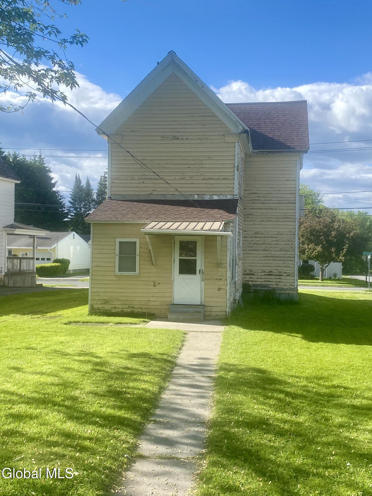 114 E Fourth Avenue Johnstown NY 12095