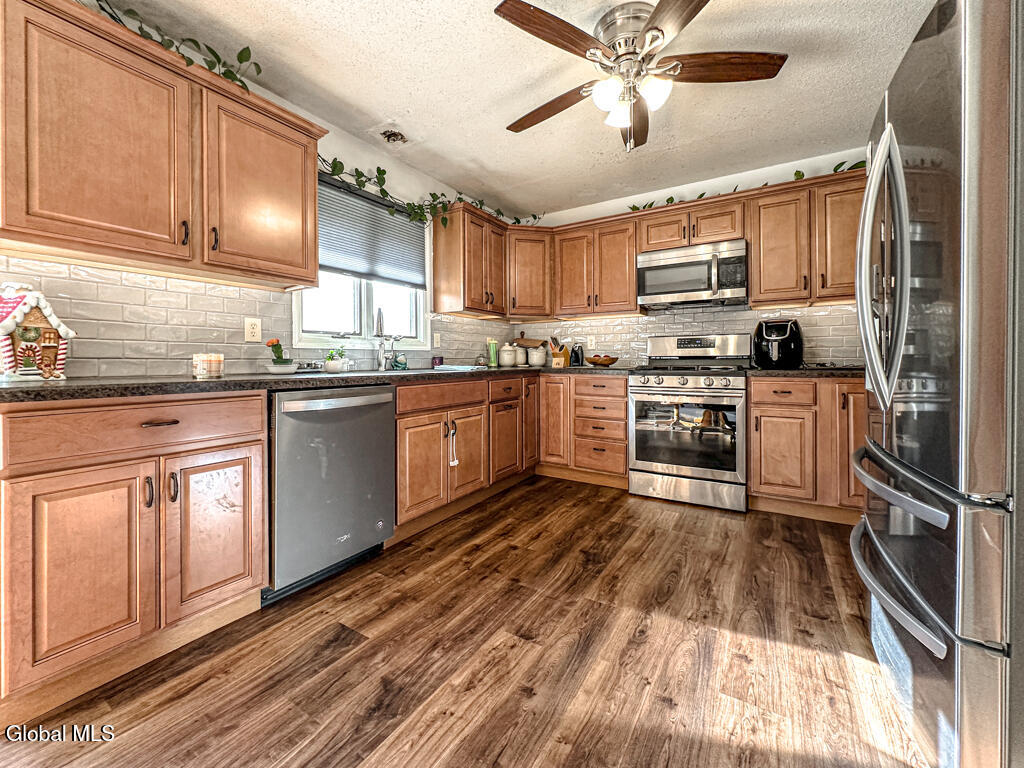 3 Fox Farm Road Queensbury NY 12804