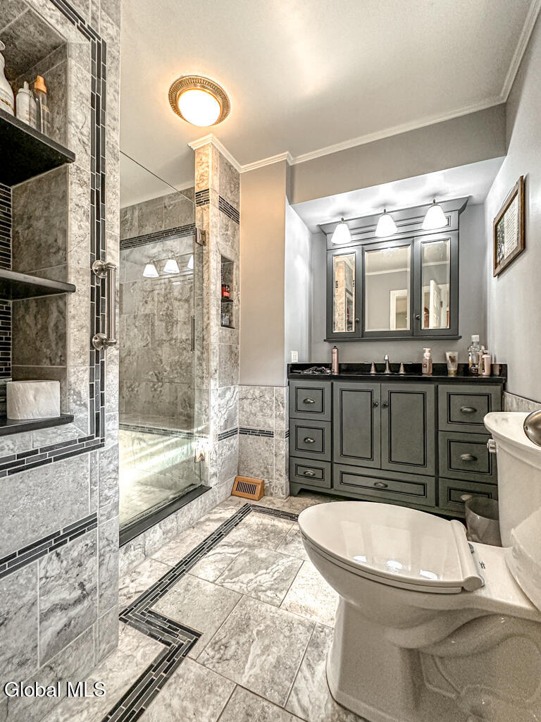 3 Fox Farm Road Queensbury NY 12804