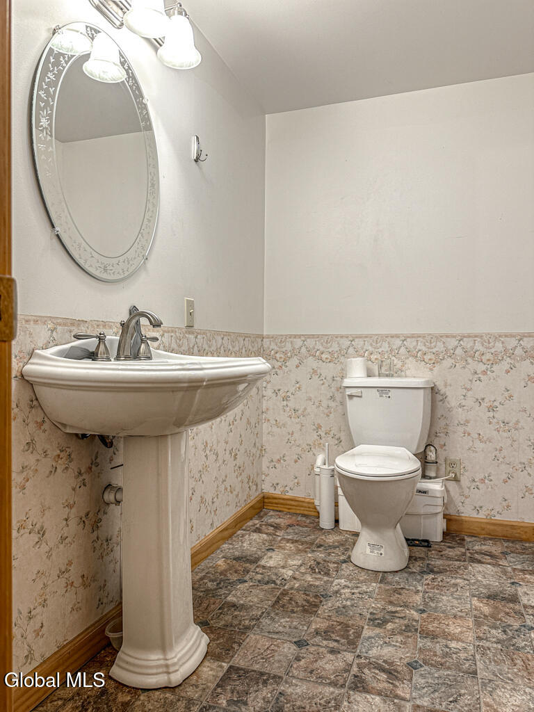 3 Fox Farm Road Queensbury NY 12804