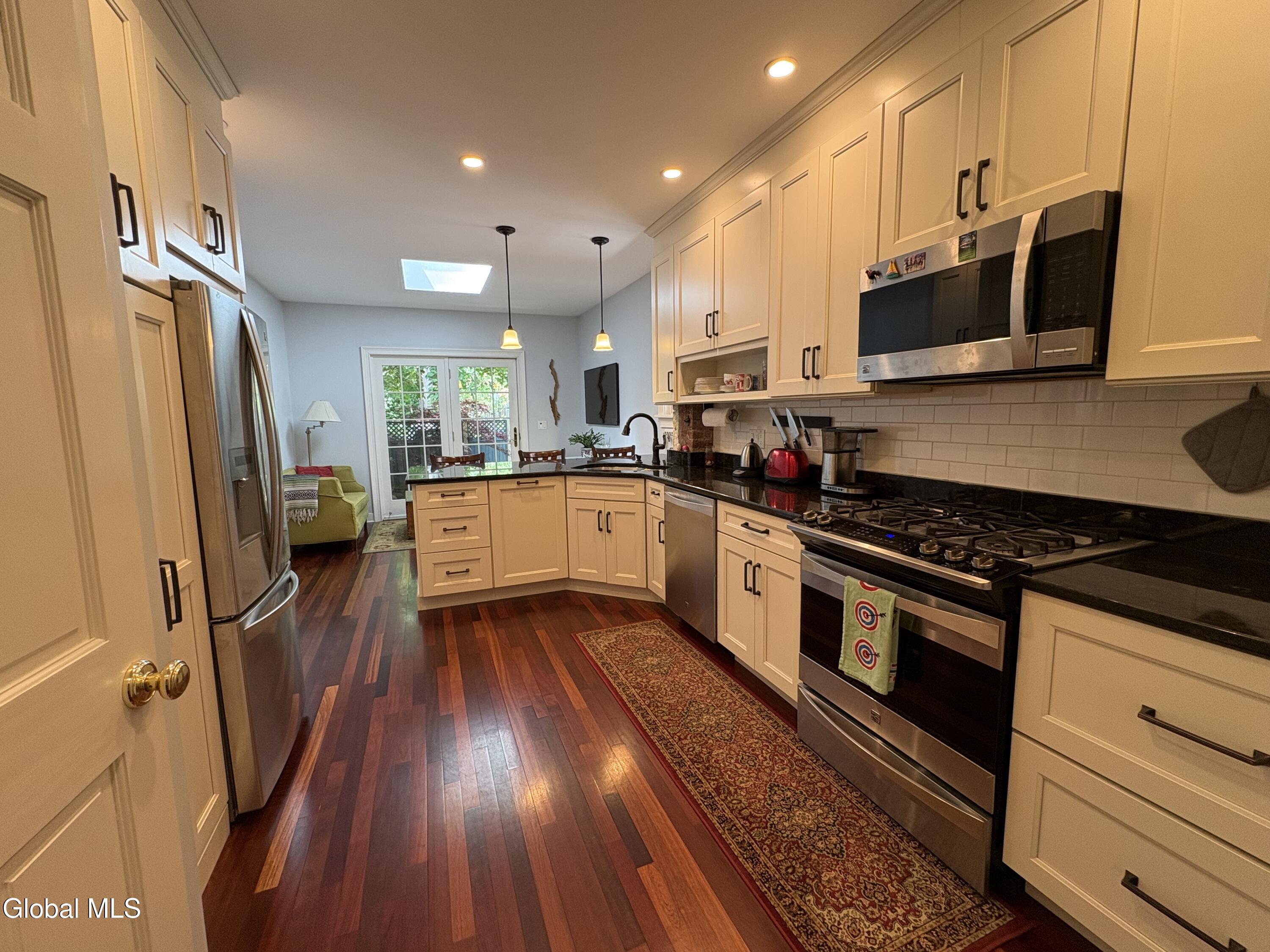 63 S Lake Avenue Albany NY 12203