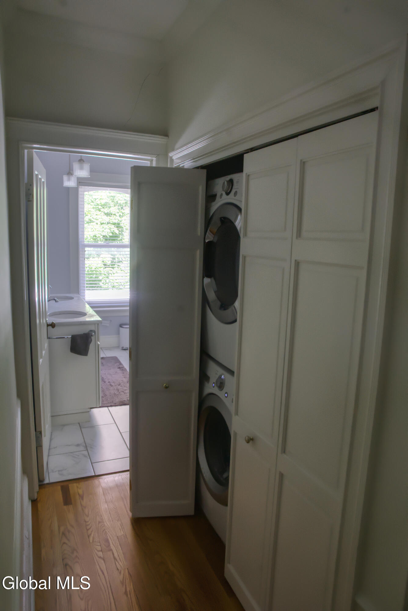 63 S Lake Avenue Albany NY 12203