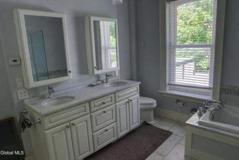 63 S Lake Avenue Albany NY 12203