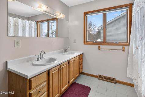 1005 New Scotland Road Albany NY 12208