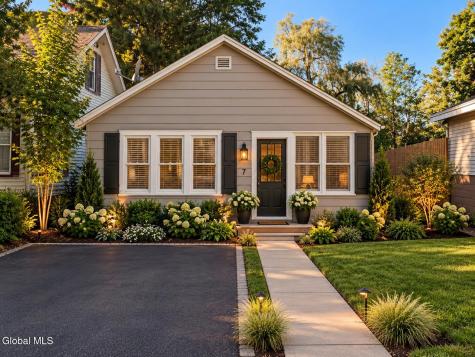 7 Palmer Street Stillwater NY 12170