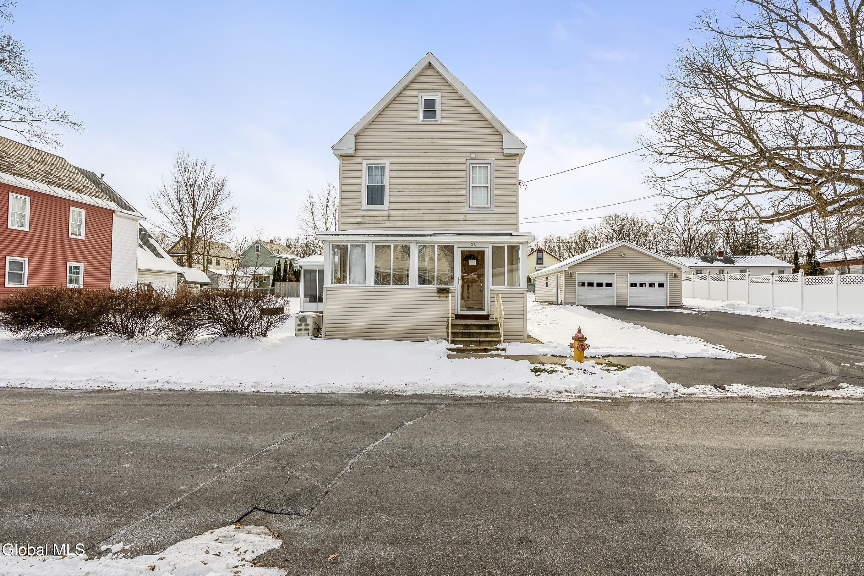22 Heatherington Street Scotia NY 12302