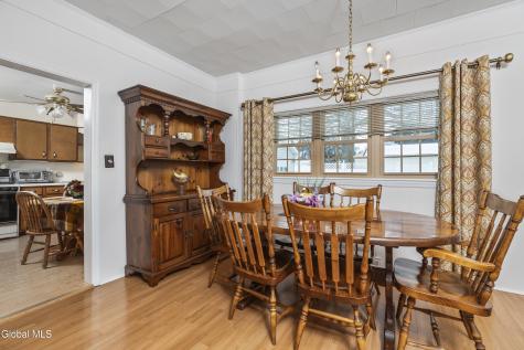 22 Heatherington Street Scotia NY 12302