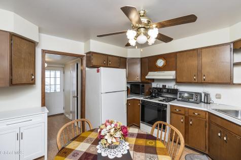 22 Heatherington Street Scotia NY 12302