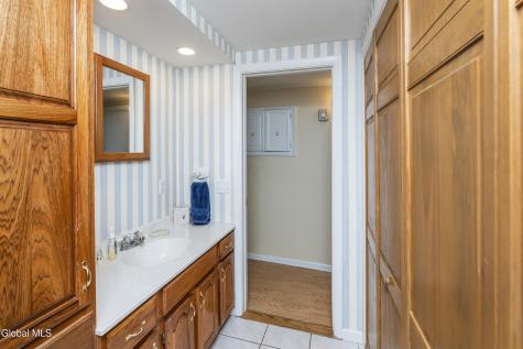 22 Heatherington Street Scotia NY 12302