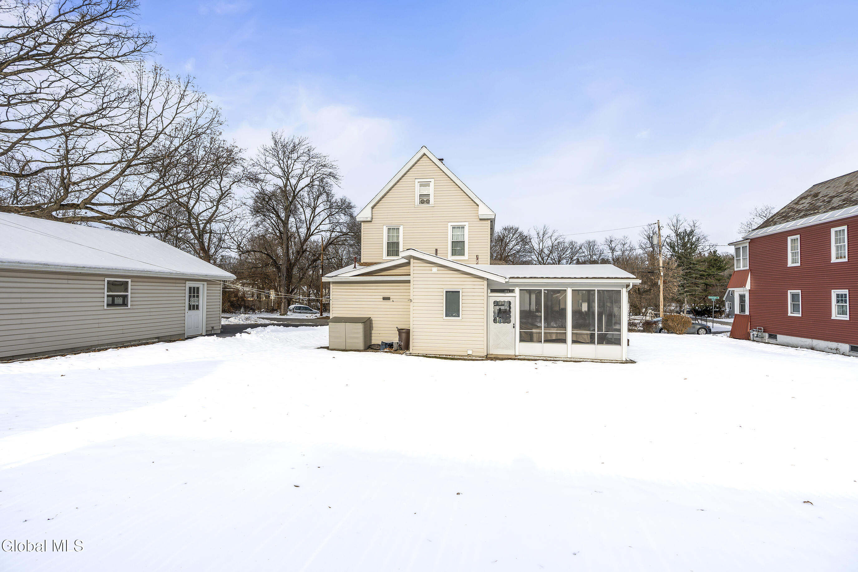22 Heatherington Street Scotia NY 12302