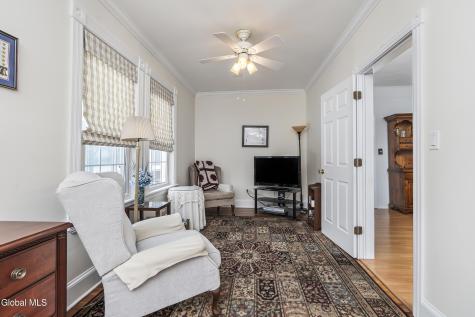 22 Heatherington Street Scotia NY 12302