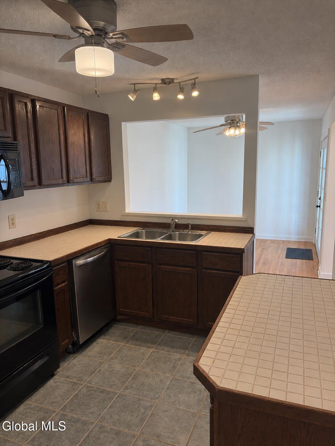 3 Kimberly Court Clifton Park NY 12065
