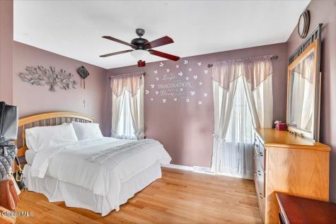 108 Hasgate Drive Delmar NY 12054