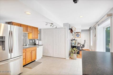 108 Hasgate Drive Delmar NY 12054