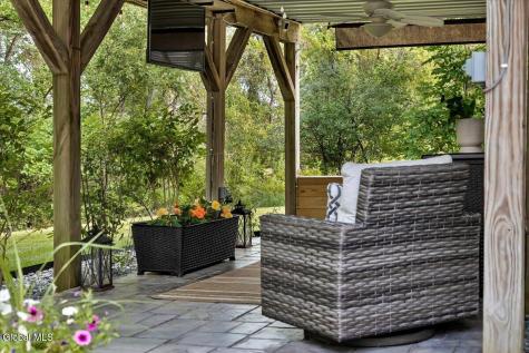 108 Hasgate Drive Delmar NY 12054