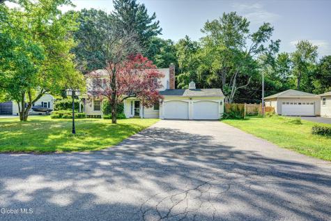 22 Bri-lan Avenue East Greenbush NY 12061