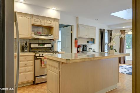 22 Bri-lan Avenue East Greenbush NY 12061