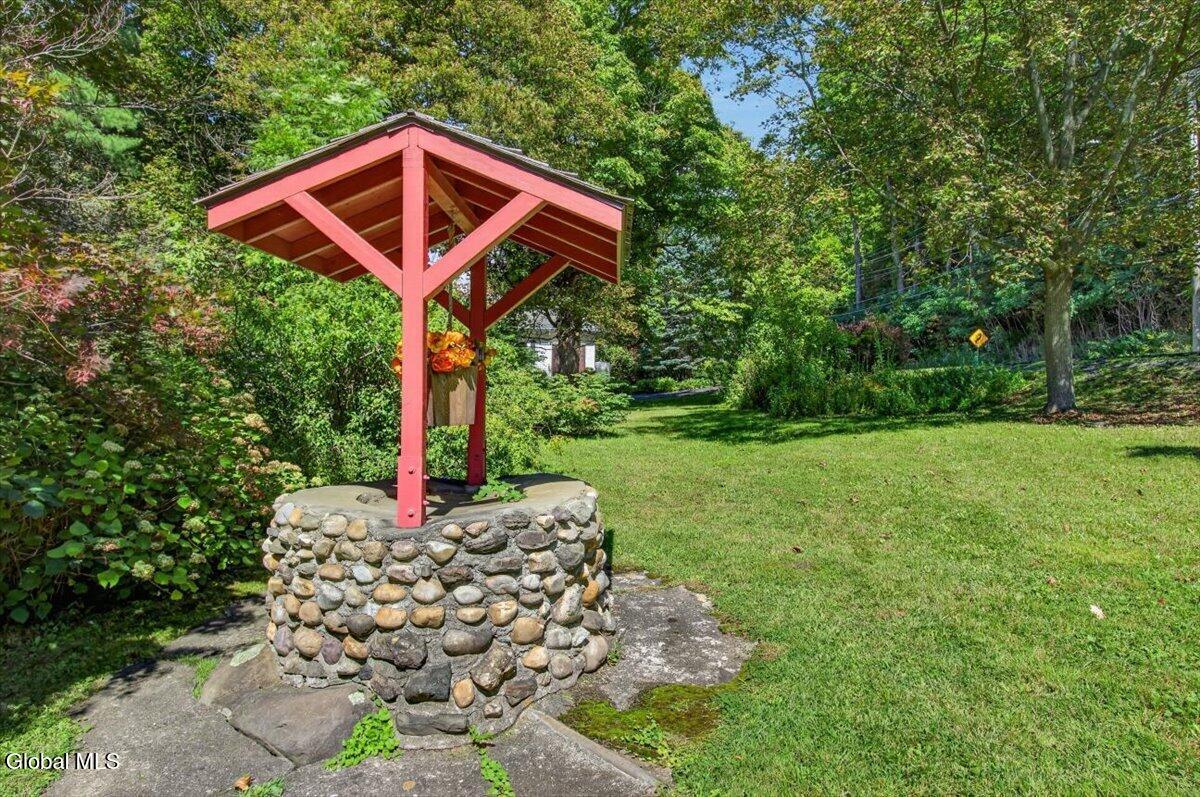 717 State Route 40 Melrose NY 12121