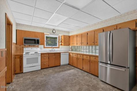 717 State Route 40 Melrose NY 12121