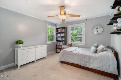 58 Middlesex Drive Slingerlands NY 12159