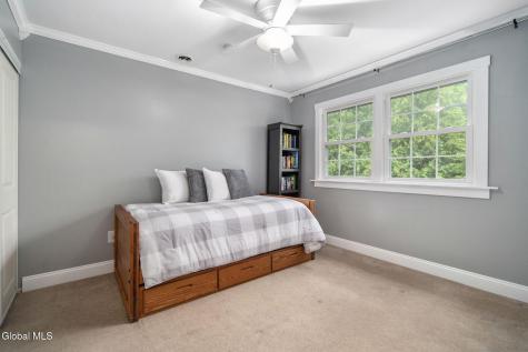 58 Middlesex Drive Slingerlands NY 12159