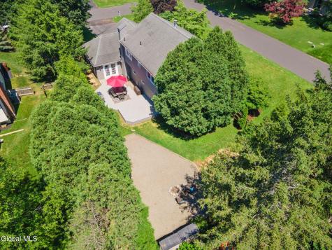 58 Middlesex Drive Slingerlands NY 12159