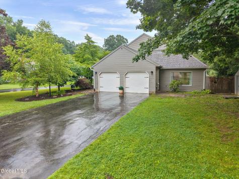 58 Middlesex Drive Slingerlands NY 12159