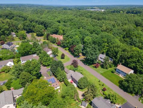 58 Middlesex Drive Slingerlands NY 12159