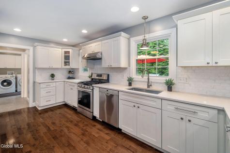 58 Middlesex Drive Slingerlands NY 12159