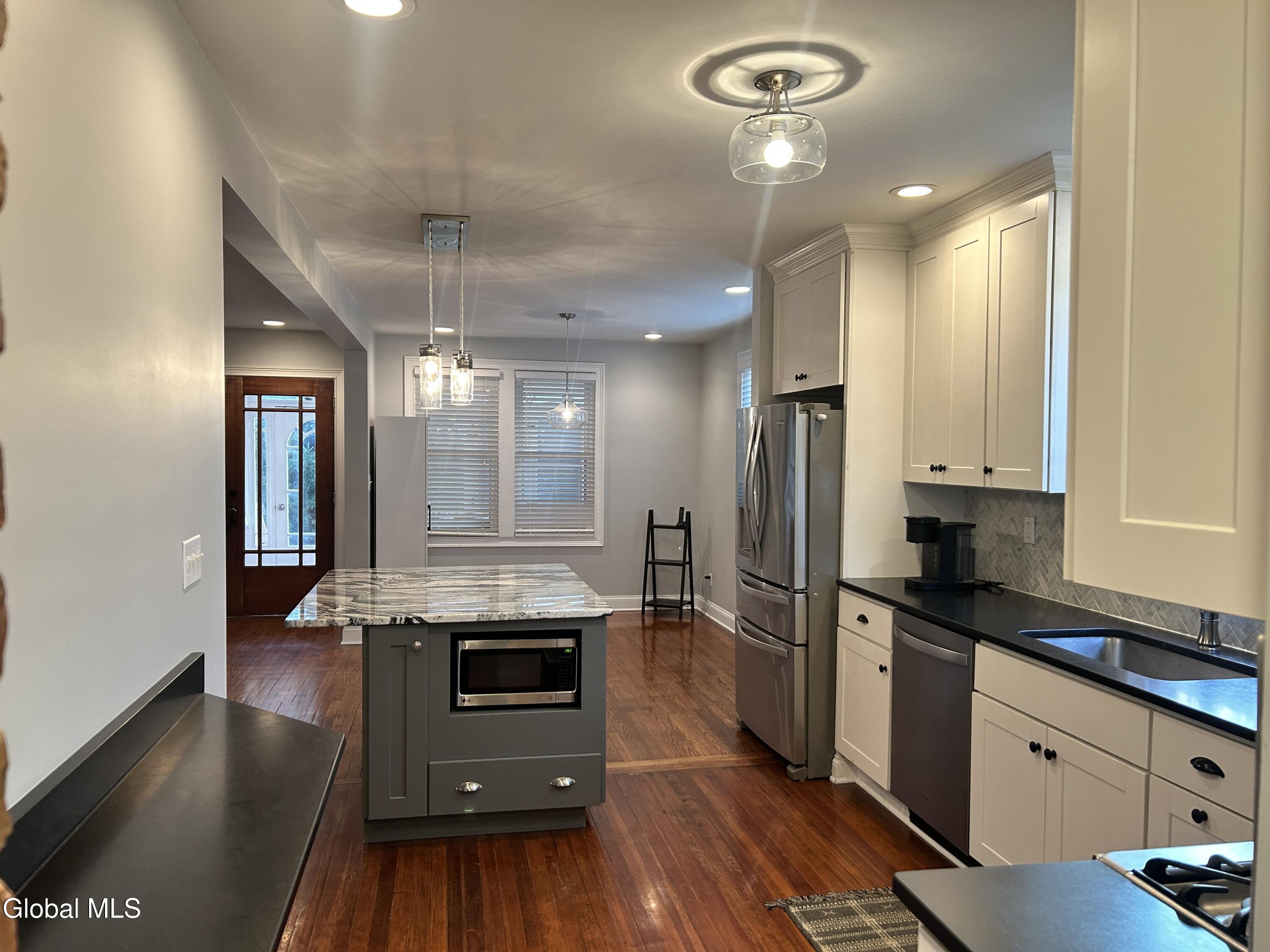 45 Glenridge Road Rexford NY 12148