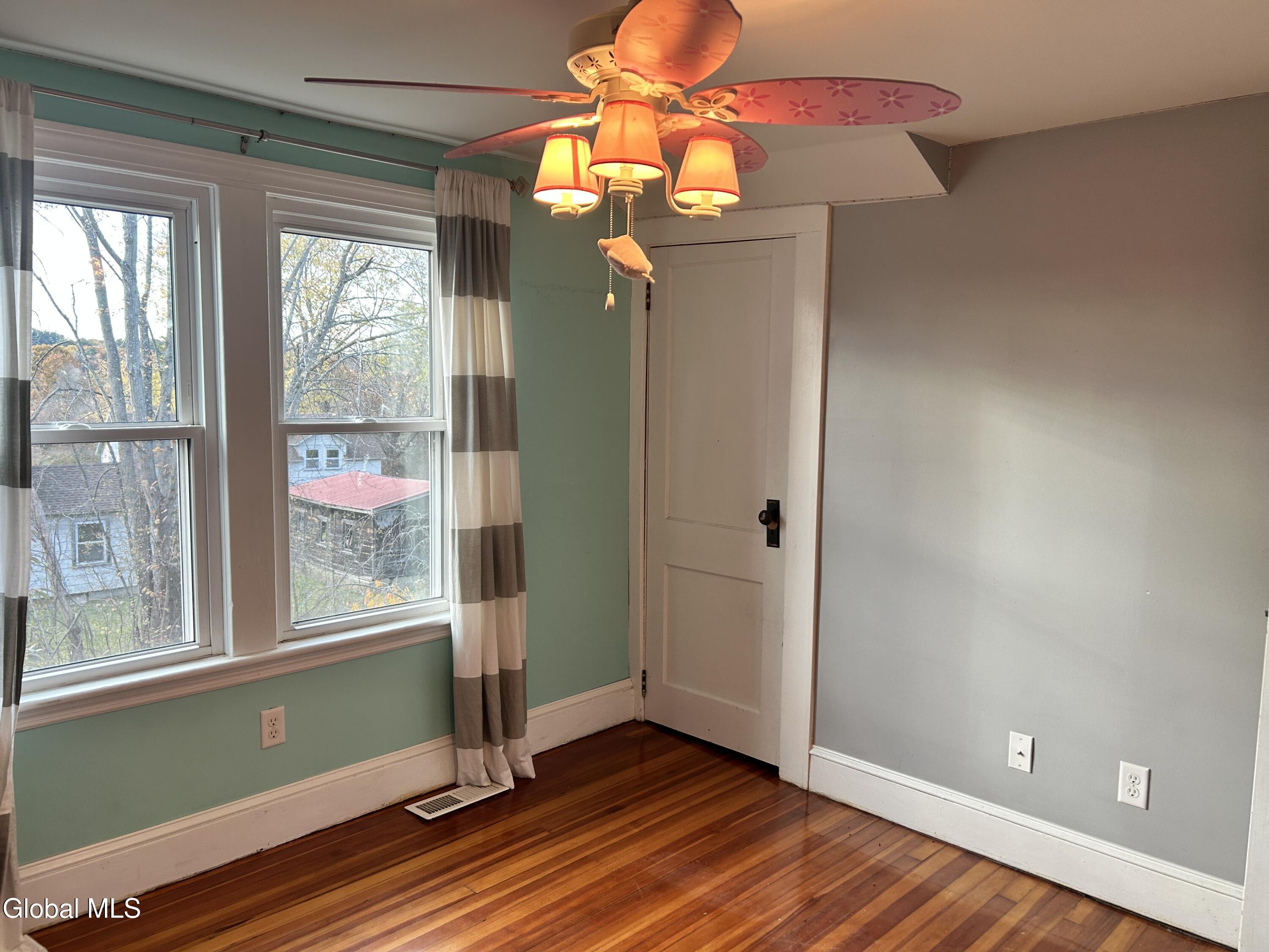 45 Glenridge Road Rexford NY 12148