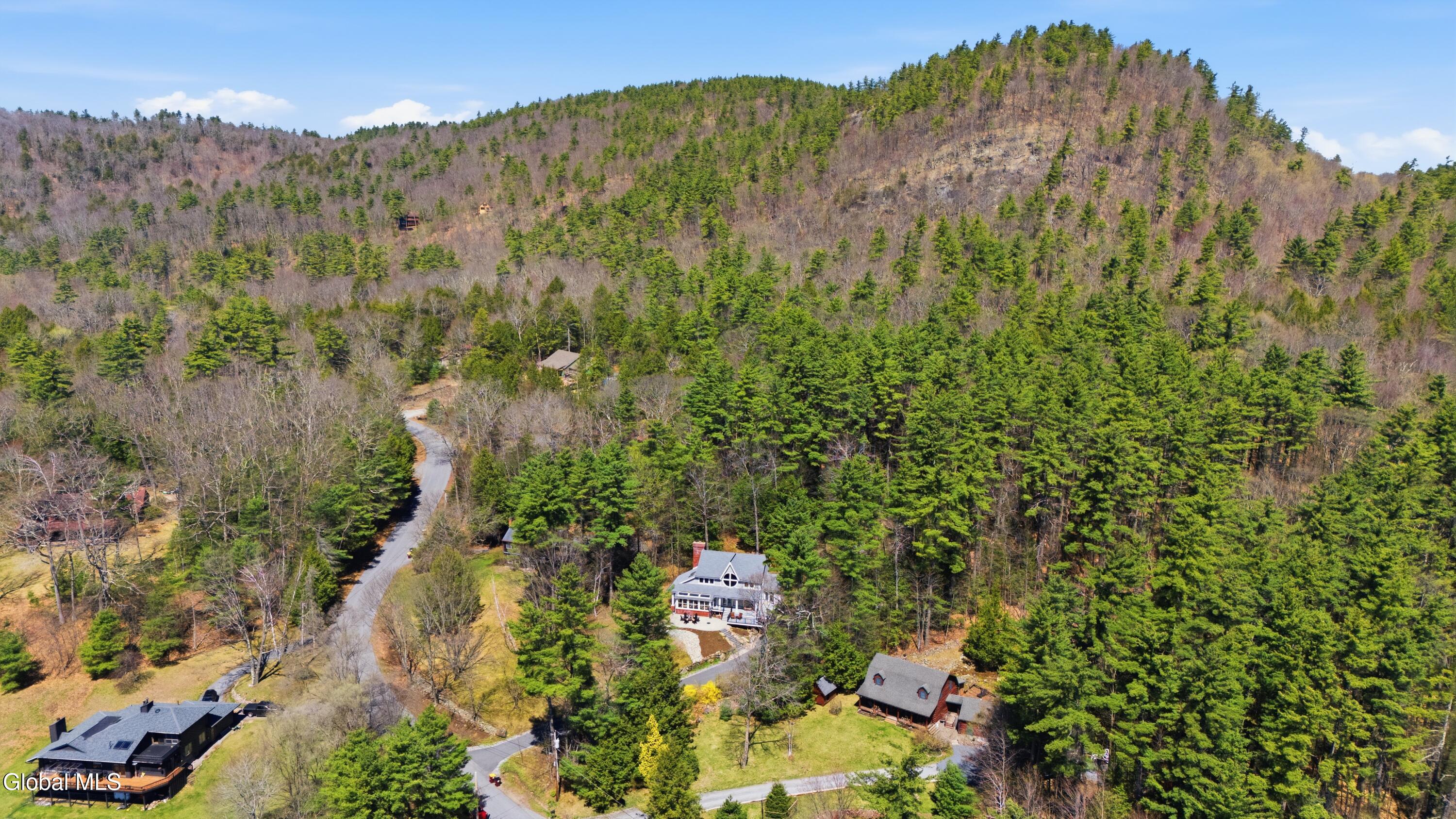 47 Olde Coach Road Lake George NY 12824