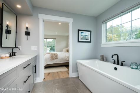 1 Pickett Lane Rexford NY 12148
