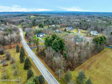1 Pickett Lane Rexford NY 12148