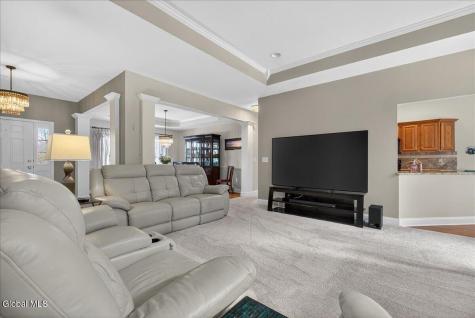 66 Shinnecock Hills Drive Colonie NY 12205